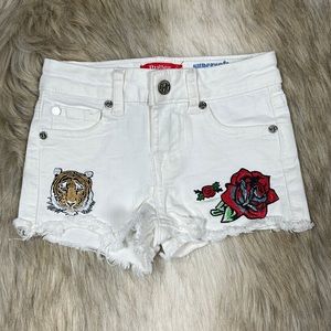 Size 5 Butter Super Soft Lion Rose Patch Frayed White Jean Shorts